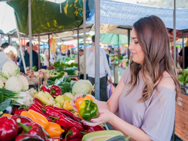 Feira Livre vs. Feiras da Agricultura Familiar: Entendendo as Distinções e Valorizando a Produção Local